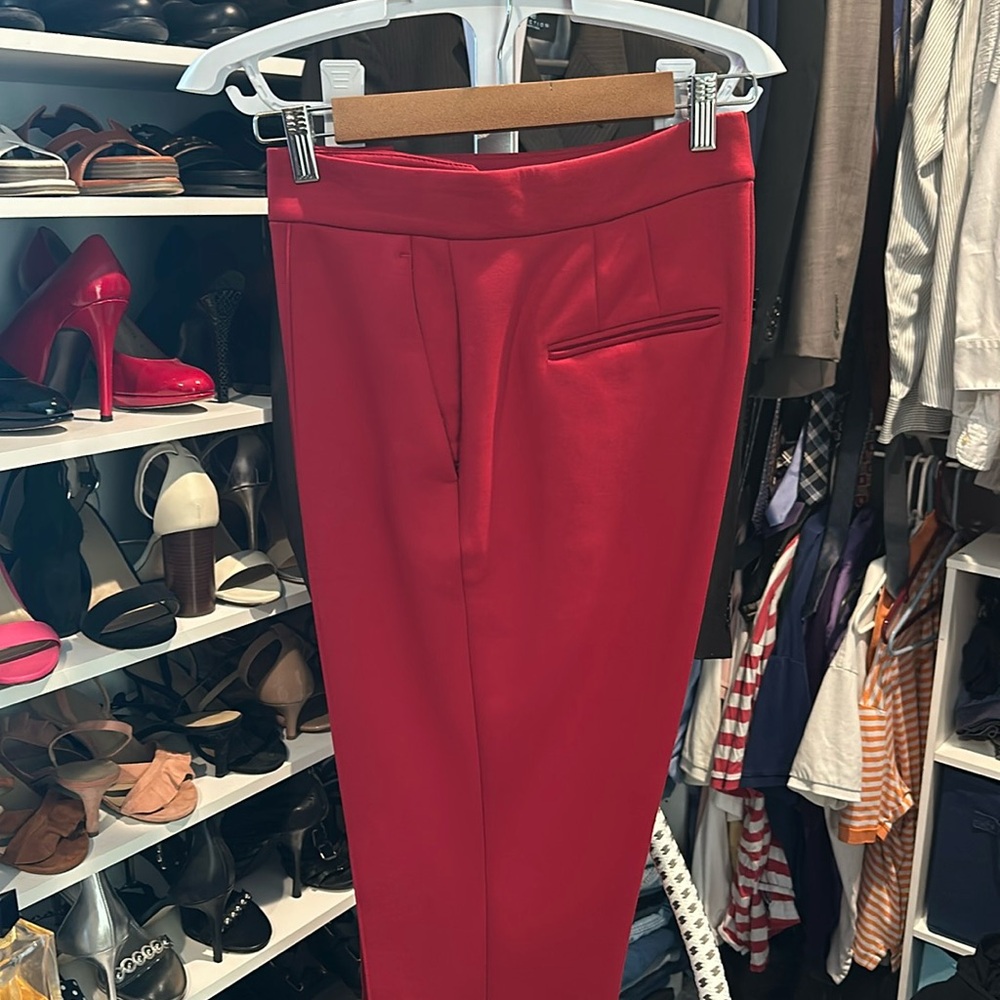 The Ankle Pant in Double Knit - Red